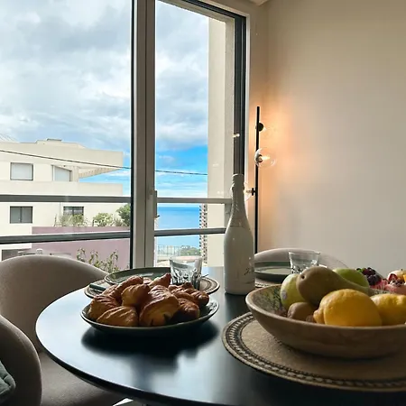 Krystal Garden, Bnbrickeys. Διαμέρισμα Beausoleil