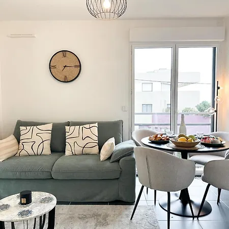 Διαμέρισμα Krystal Garden, Bnbrickeys.